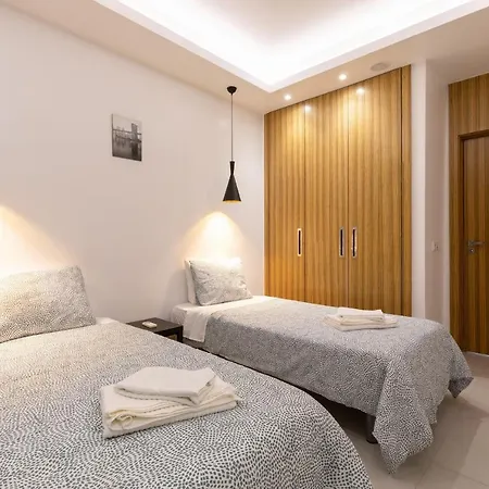 Correeira Luxury Residence T2 I - Albufeira, Pools, Wifi, Bbq, Beach Lägenhet Albufeira